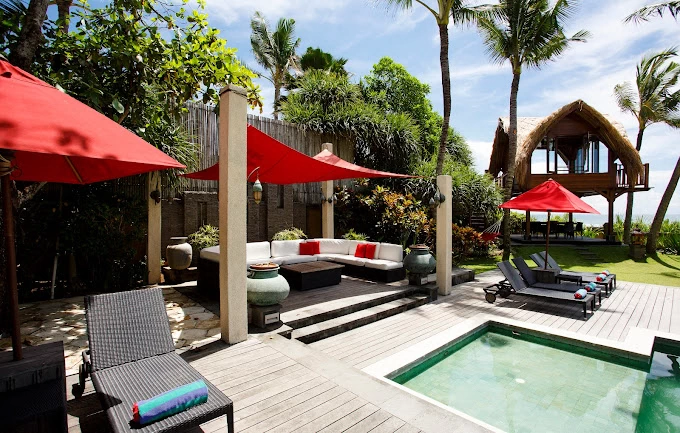 7. Villa Maridadi - Entertain by the pool